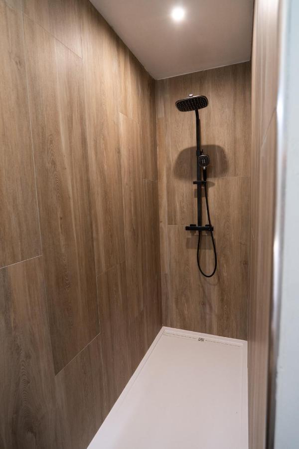Capsule Thailande I Sauna I Balnéo I Console I jeux en bois I Cinéma I cour intérieure Trith-Saint-Leger Exterior foto