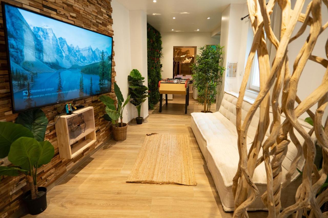 Capsule Thailande I Sauna I Balnéo I Console I jeux en bois I Cinéma I cour intérieure Trith-Saint-Leger Exterior foto